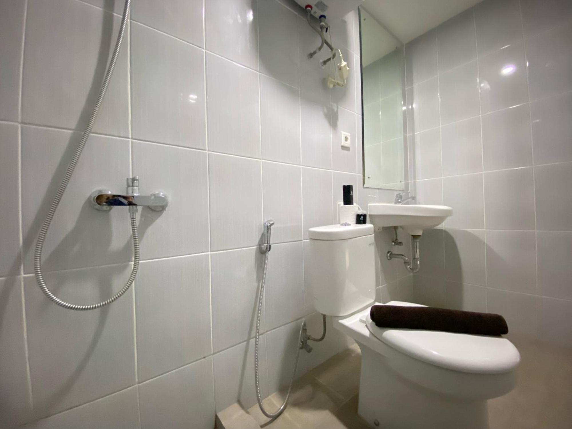 Luxury Spacious 3br At Newton By Travelio Apartemen Bandung